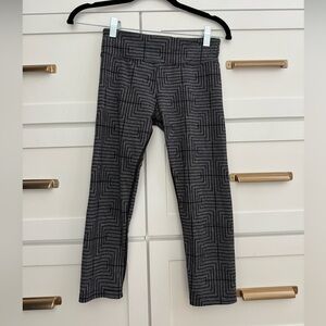 Lorna Jane crop tight